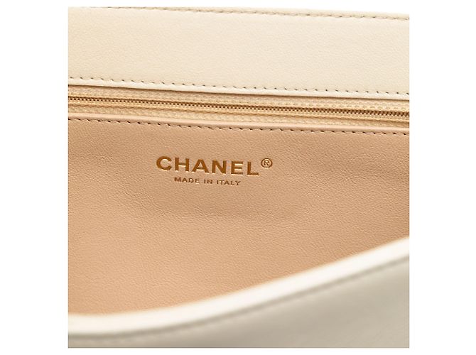 Chanel Weiß Große Chevron Lammfell Subtile Klappe Roh - Ansicht 5