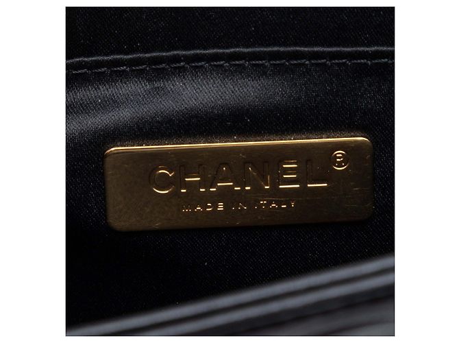Chanel Mini Quadrato Nero in Pelle di Vitello Stampata Coco - vista 5