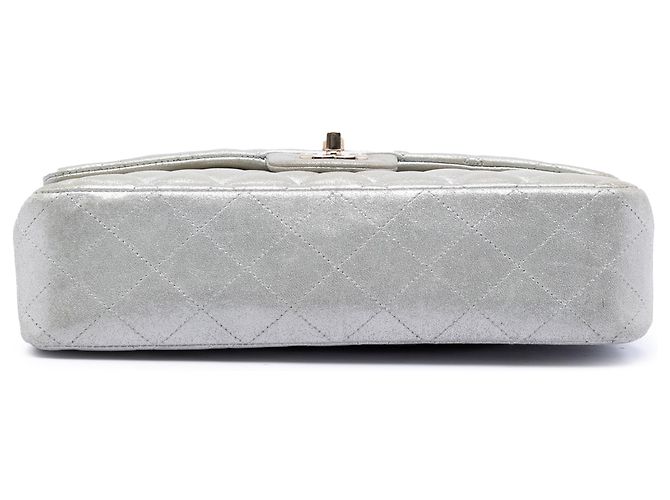 Chanel Argento Medio Classico Iridescente Pelle di Agnello Doppio Flap - vista 3