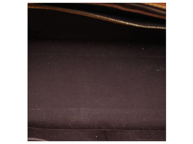 Louis Vuitton Brea MM in Vernis Monogram Viola Porpora - vista 4