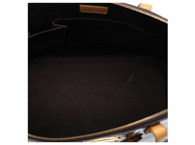 Louis Vuitton Purple Monogram Vernis Bellevue GM Porpora - vista 4