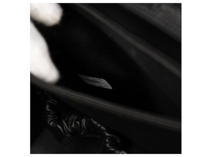 Vanity Scatola da trucco in caviar nero CC di Chanel - vista 6