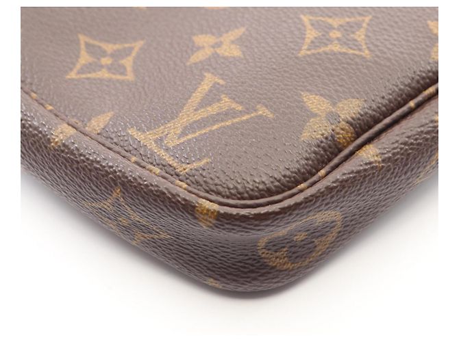 Bolsa Pochette Accessoires Louis Vuitton Marrom - vista 10