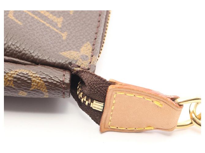 Bolsa Pochette Accessoires Louis Vuitton Marrom - vista 9