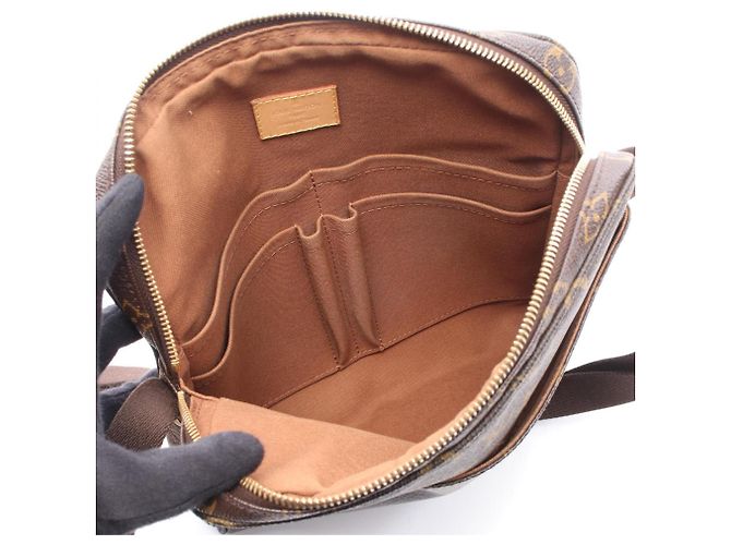 Borsa a Spalla Trotteur Bobour Louis Vuitton Marrone - vista 3