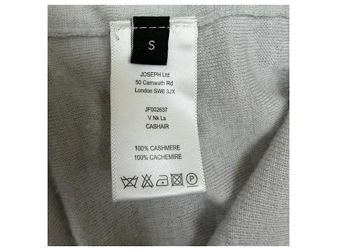 Joseph V-Ausschnitt Pullover aus grauer Kaschmirwolle - Ansicht 5