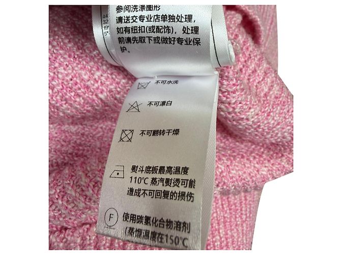 Timeless Chanel Strickjacke mit Knöpfen aus rosa Cupro Pink - Ansicht 8