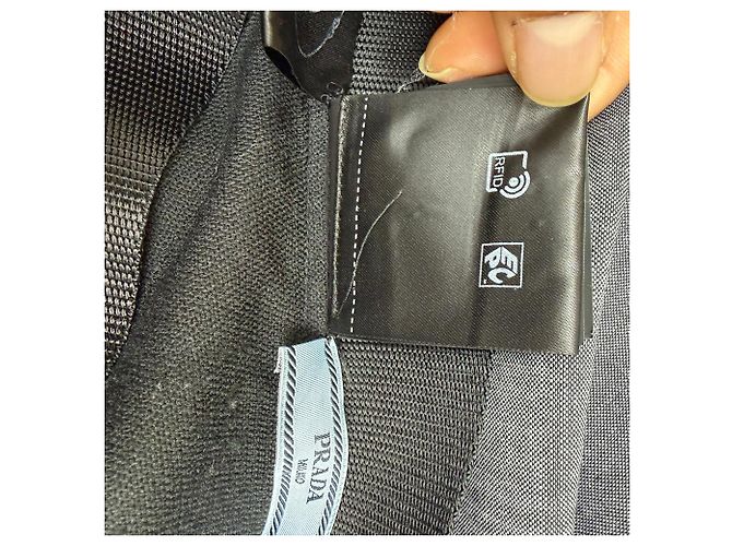 Saia midi com cinto em lã mohair cinza da Prada - vista 11