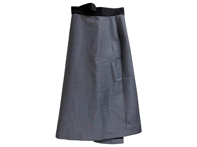 Saia midi com cinto em lã mohair cinza da Prada - vista 3
