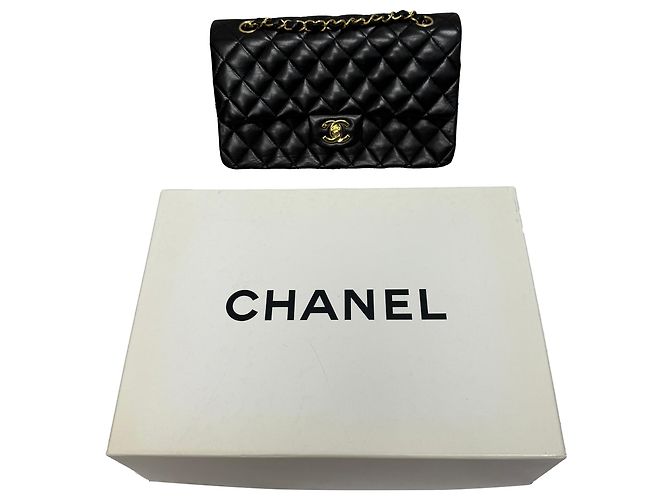 Timeless Borsa a Spalla Chanel Medium Classic Double-Flap in Pelle di Agnello Nera Nero - vista 10