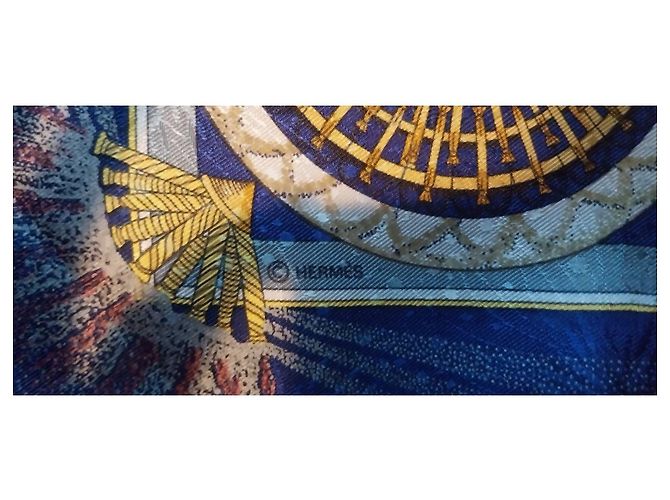 Lenço de seda Hermès azul e dourado Branco Multicor - vista 2