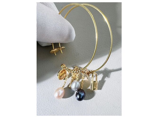Orecchini a cerchio in oro 18K e perle Louis Vuitton D'oro - vista 6