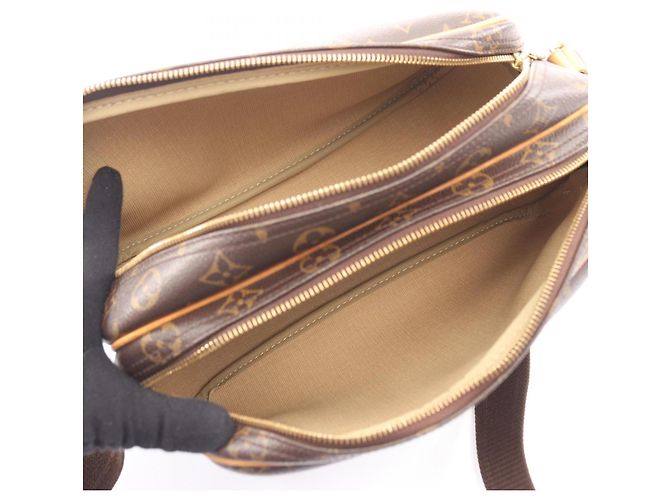 Borsa a Spalla Reporter PM Louis Vuitton Marrone Monogramma - vista 3