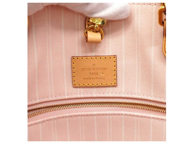 Borsa Tote OnTheGo GM Monogram Gigante Louis Vuitton Rosa - vista 5