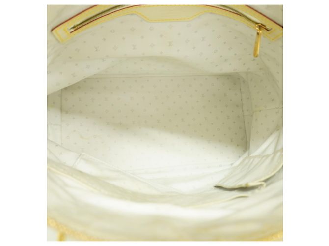 Borsa Lockit MM Suhali di Louis Vuitton Bianco - vista 4