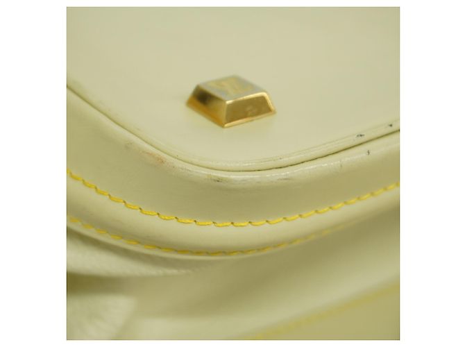 Borsa Lockit MM Suhali di Louis Vuitton Bianco - vista 8