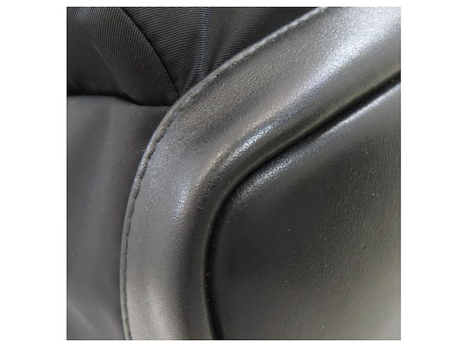 Mochila con logo Jimmy Choo en nylon negro - vista 14