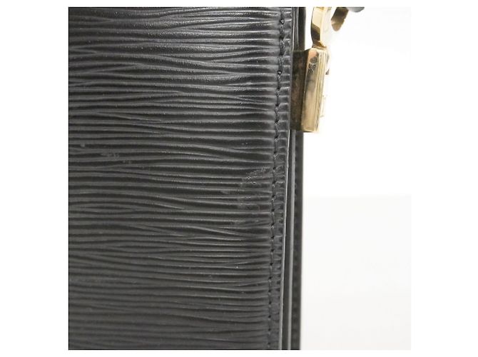 Borsa a Spalla Capucines Epi Louis Vuitton M52342 Nero - vista 10