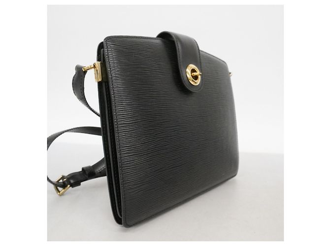 Borsa a Spalla Capucines Epi Louis Vuitton M52342 Nero - vista 2