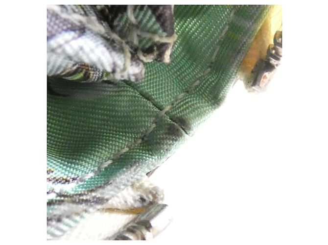 Silk In Kompakte Seidenbörse Equateur von Hermès Weiß - Ansicht 10