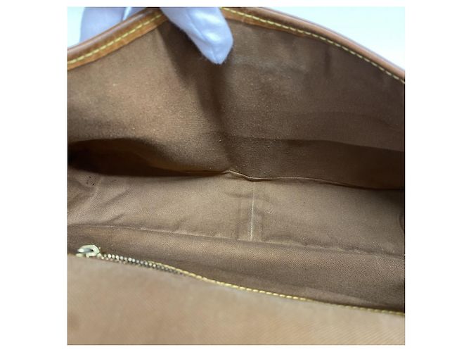 Borsa a Spalla Gibeciere GM Monogramma Louis Vuitton Marrone - vista 4