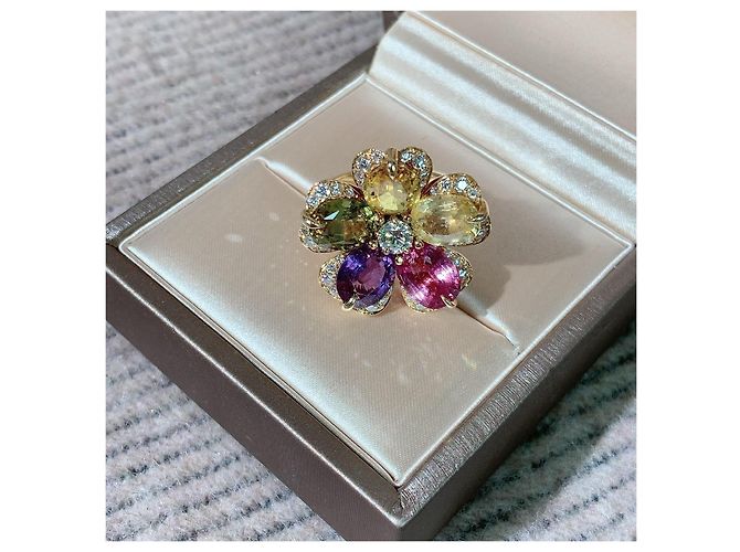 Anello Bulgari Sapphier Flower in diamanti e pietre preziose oro giallo D'oro - vista 2