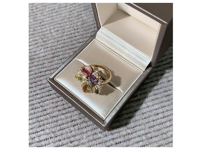 Anello Bulgari Sapphier Flower in diamanti e pietre preziose oro giallo D'oro - vista 3