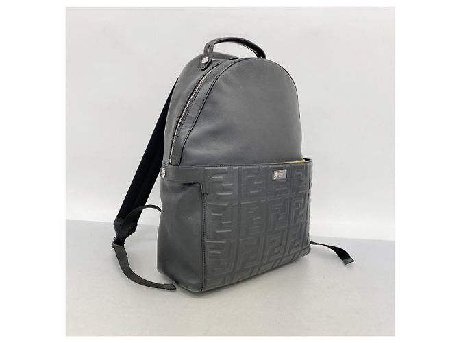 Mochila de couro Peekaboo da Fendi - vista 2