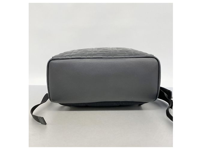 Mochila de couro Peekaboo da Fendi - vista 3
