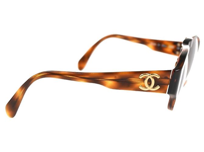 Logo CC Chanel in plastica Marrone - vista 4