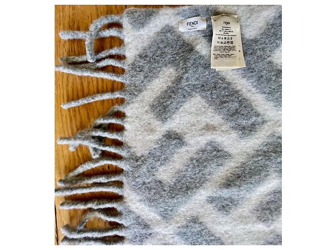 Fendi FF Motif Alpaca and Wool Throw White and Gray Multiple colors - view 12