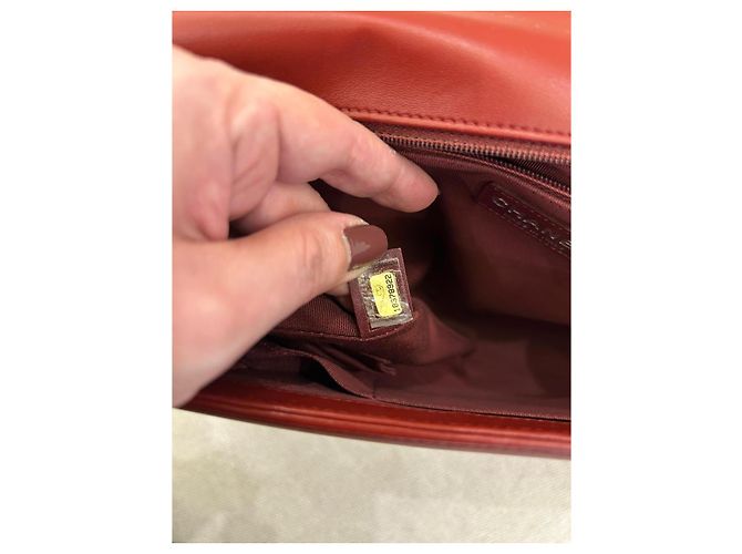 Chanel Boy Grande Borsa a Flap in Pelle Matelassé Rossa Rosso - vista 13