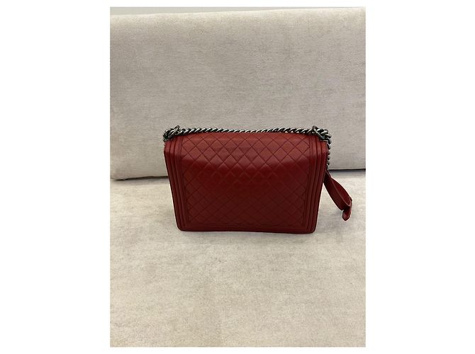 Chanel Boy Grande Borsa a Flap in Pelle Matelassé Rossa Rosso - vista 2