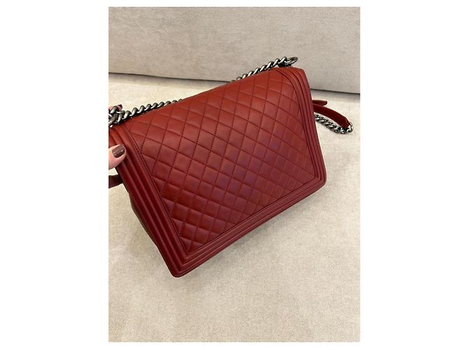 Chanel Boy Grande Borsa a Flap in Pelle Matelassé Rossa Rosso - vista 4