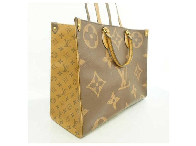 Borsa tote OnTheGo GM Monogram Giant Reverse Louis Vuitton Marrone - vista 2