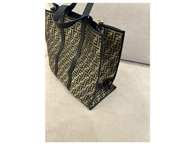Fendi Zucca Karligraphy Tote Metallic Braun Beschichtetes Canvas - Ansicht 3