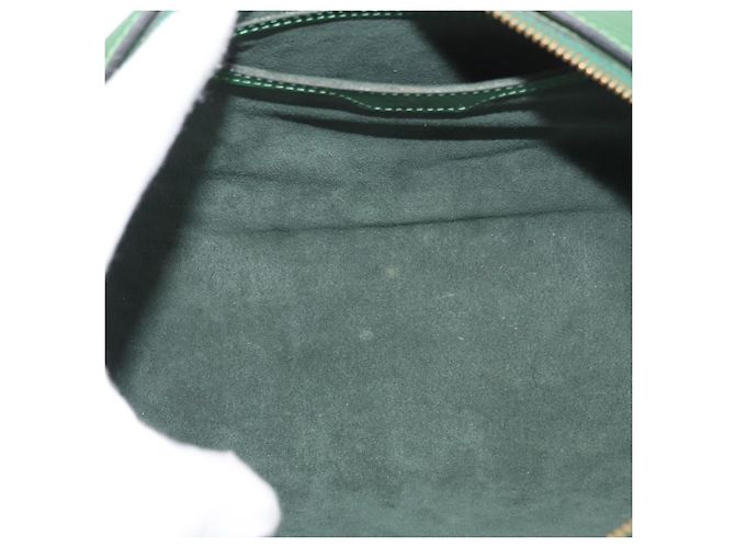 Borsa Soufflot in pelle Epi Louis Vuitton Verde - vista 5