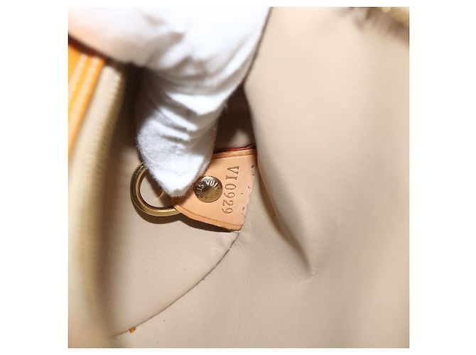 LOUIS VUITTON Borsa a Mano Monogram Vernis Bedford Beige M91006 LV Auth 175968 - vista 12