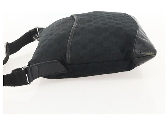 Borsa a Spalla GG Canvas Gucci Nera Argento 145357 Auth 175338 Nero - vista 3