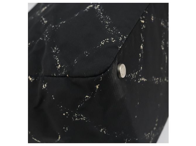 CHANEL Nuova Borsa da Viaggio in Nylon Nera CC Auth 175651A Nero - vista 16