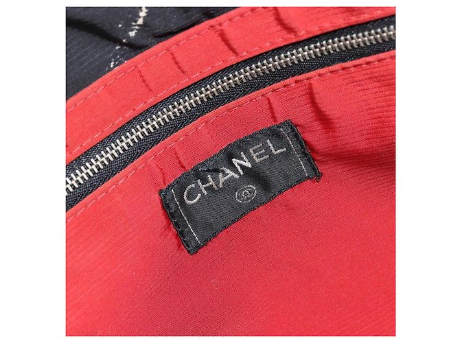 CHANEL Nuova Borsa da Viaggio in Nylon Nera CC Auth 175651A Nero - vista 17