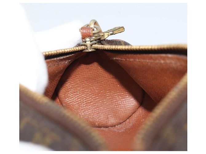 LOUIS VUITTON Pochette Papillon Monogramma LV Auth ka4052 - vista 17