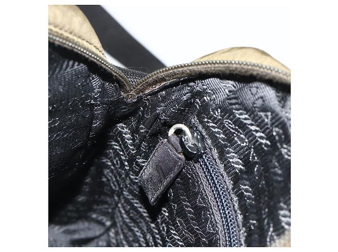 Bolsa de ombro esportiva PRADA em nylon caqui prata autêntica ti3845 - vista 21
