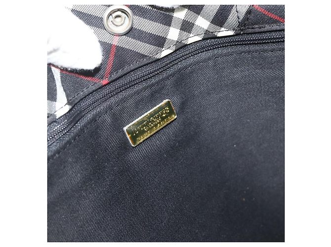 Borsa a mano Burberrys Nova Check Blue Label in nylon nero e argento Auth 176492 - vista 10