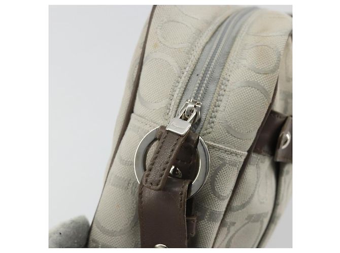 Borsa a Spalla Gancini in Nylon Grigio Argento Salvatore Ferragamo Auth 174380 Marrone - vista 10