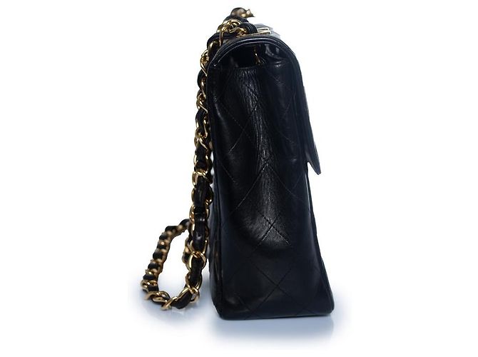 Chanel, Bolsa jumbo maxi clásica en negro - vista 3