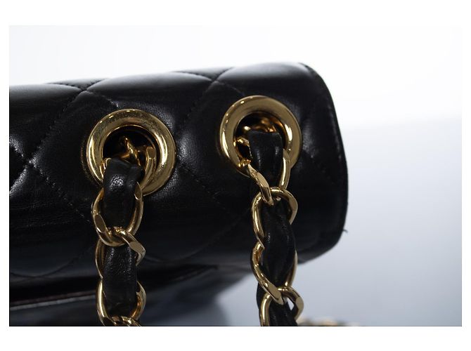 Chanel, Bolsa jumbo maxi clásica en negro - vista 9