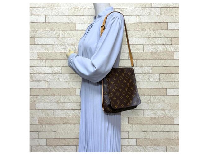 Borsa a Spalla Musette Salsa Louis Vuitton Marrone - vista 2