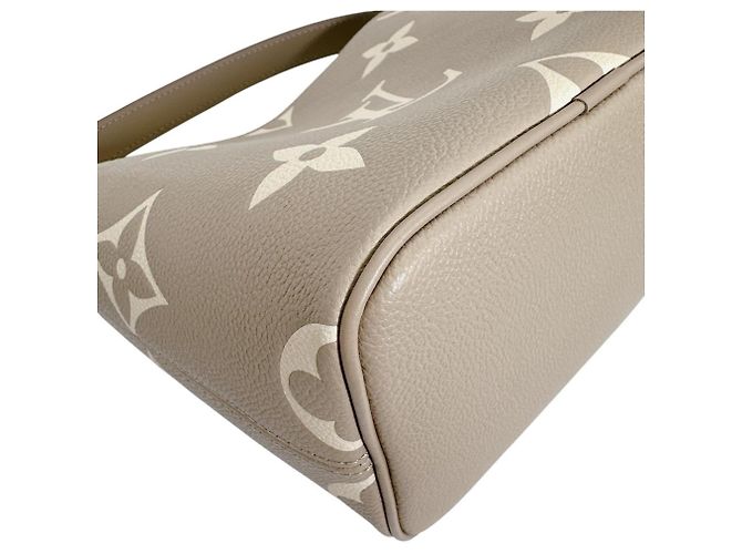 Louis Vuitton Monogram Empreinte All-in BB Tote Bag Beige - Ansicht 11