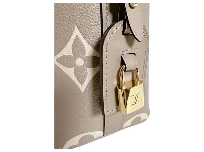 Louis Vuitton Monogram Empreinte All-in BB Tote Bag Beige - Ansicht 15